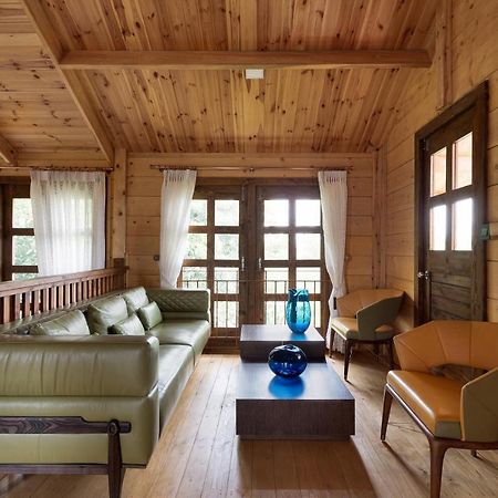 The Pine Loft Villa Bangalore Dış mekan fotoğraf