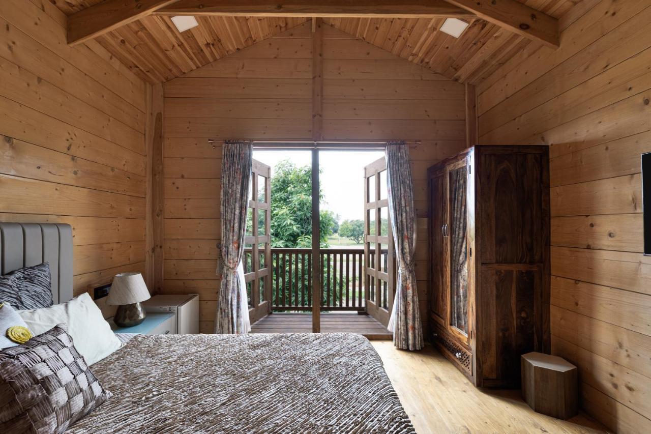 The Pine Loft Villa Bangalore Dış mekan fotoğraf